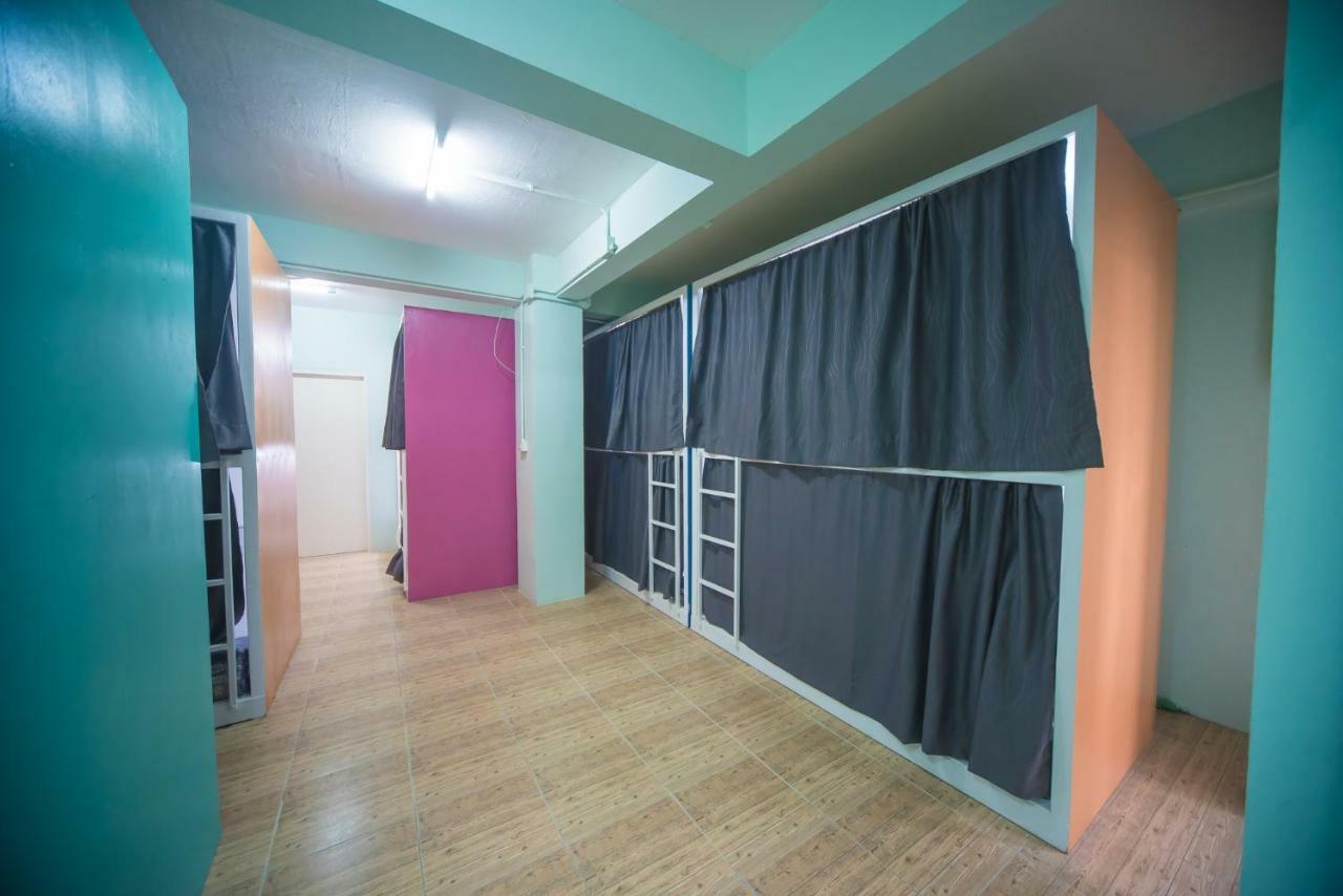 Panda Hostel Phuket (Adults Only) Patong Luaran gambar