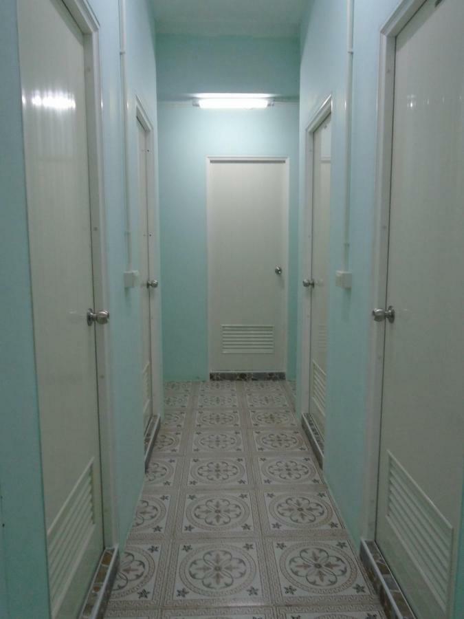 Panda Hostel Phuket (Adults Only) Patong Luaran gambar