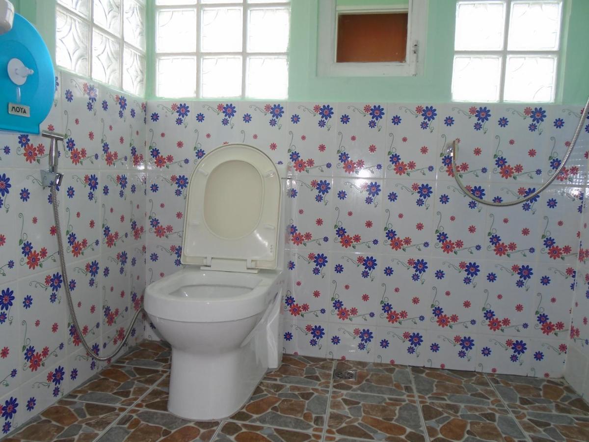 Panda Hostel Phuket (Adults Only) Patong Luaran gambar