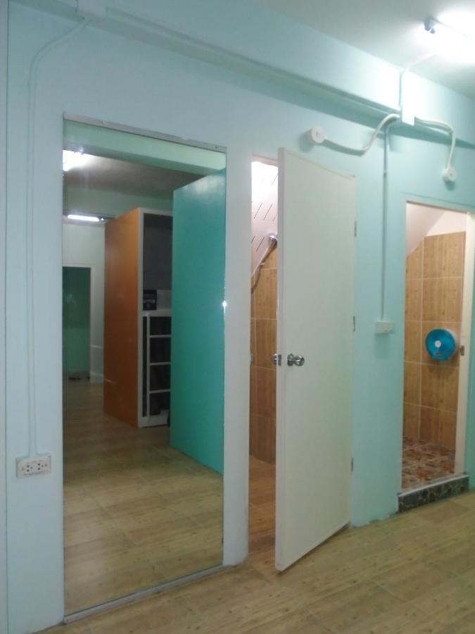 Panda Hostel Phuket (Adults Only) Patong Luaran gambar