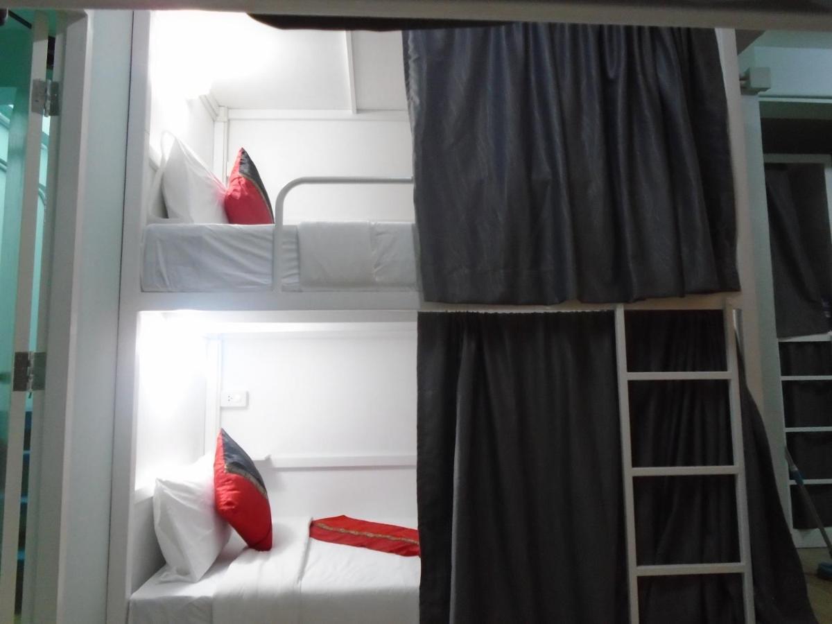 Panda Hostel Phuket (Adults Only) Patong Luaran gambar