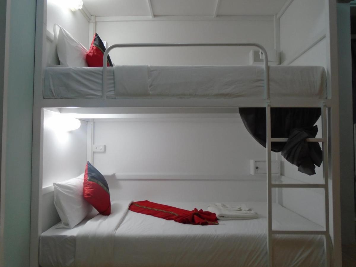 Panda Hostel Phuket (Adults Only) Patong Luaran gambar